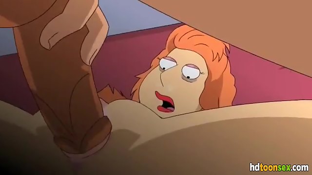 Italian gangsters giving their dicks to Lois Griffin's mature pussy