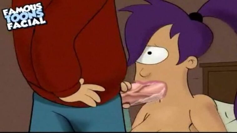 Leela's pussy is tight but Fry will manage - toon porn